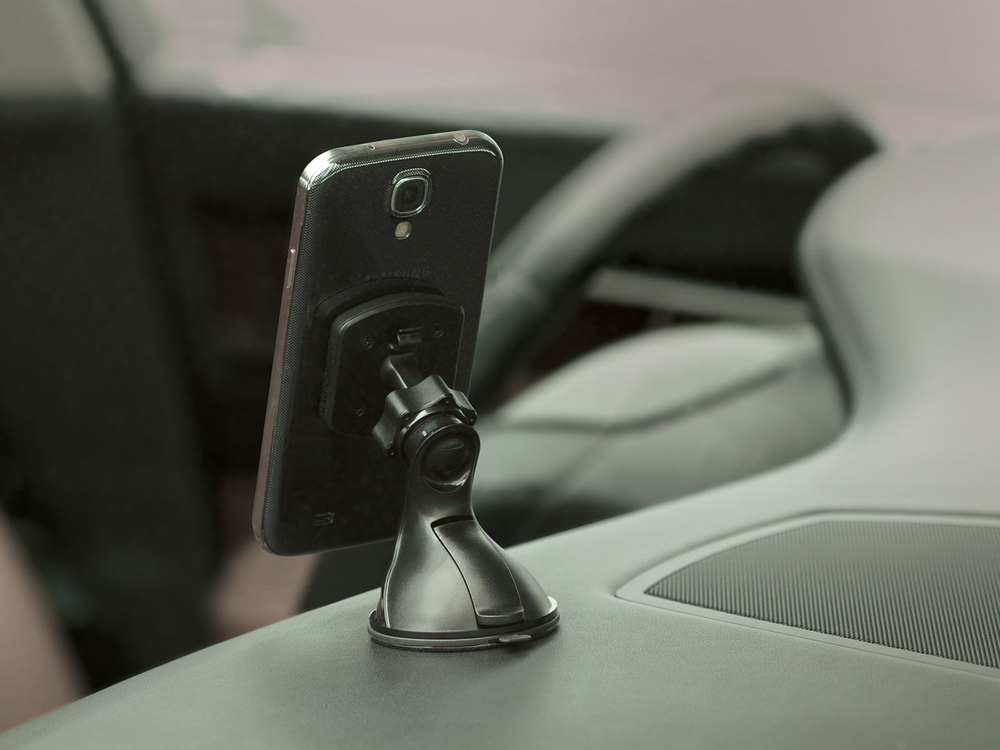 aFe SCORCHER PRO Low Profile Magnetic Windshield Mount with Interchangeable Trims
