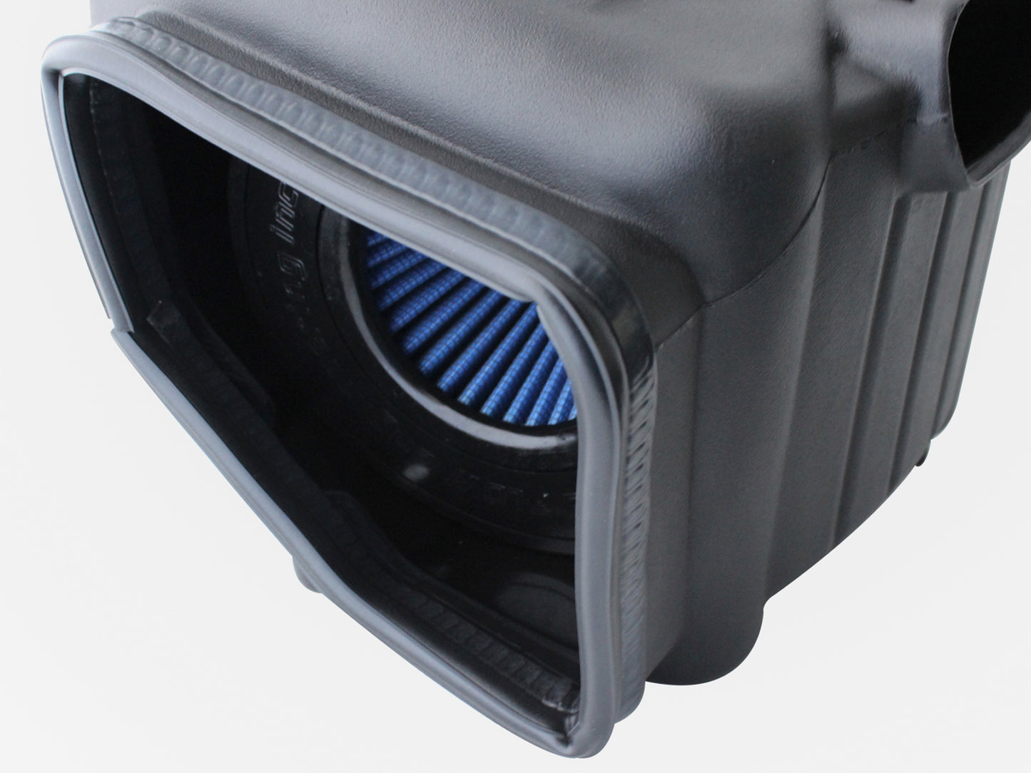 aFe Momentum HD Cold Air Intake System w/ Pro 10R Filter - Chevy/GMC 2001-2004 6.6L
