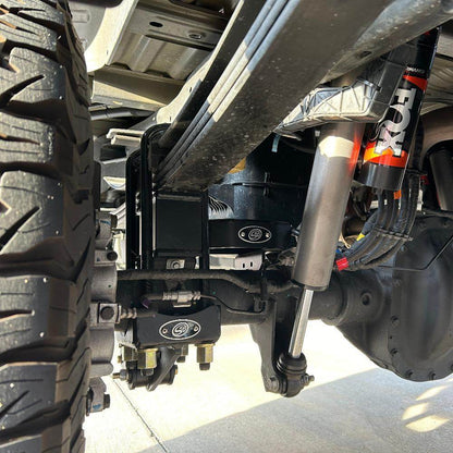 S&B Under Axle Bar Mount, 3 in thru 3-3/8 in Axle, U-Bolts Down