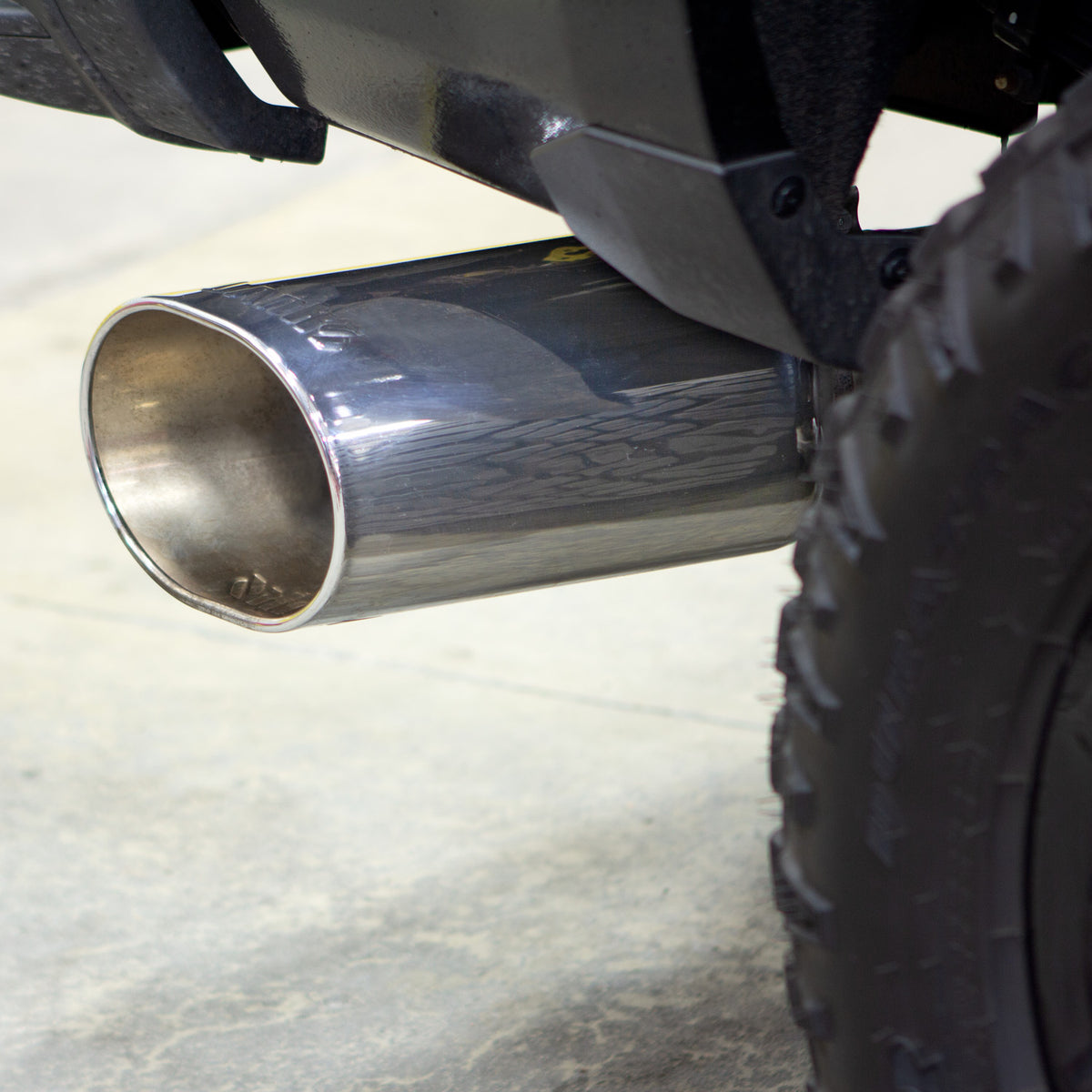 Banks Power Monster Exhaust System 5-inch Single Exit, Chrome or Black SideKick Tip - 48996