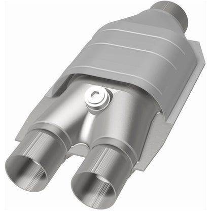 MagnaFlow OEM Grade Universal Catalytic Converter 51667