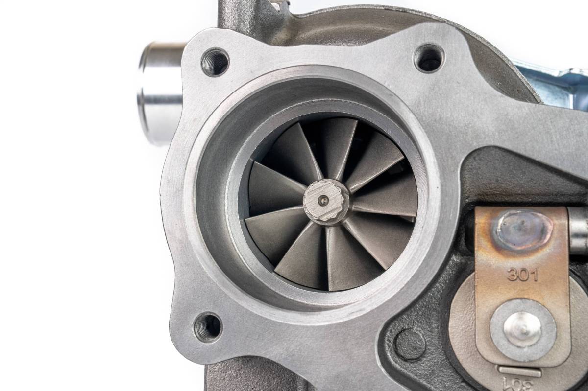 DDP Dominator 9 Blade 64mm LB7 Turbocharger 01-04 Duramax