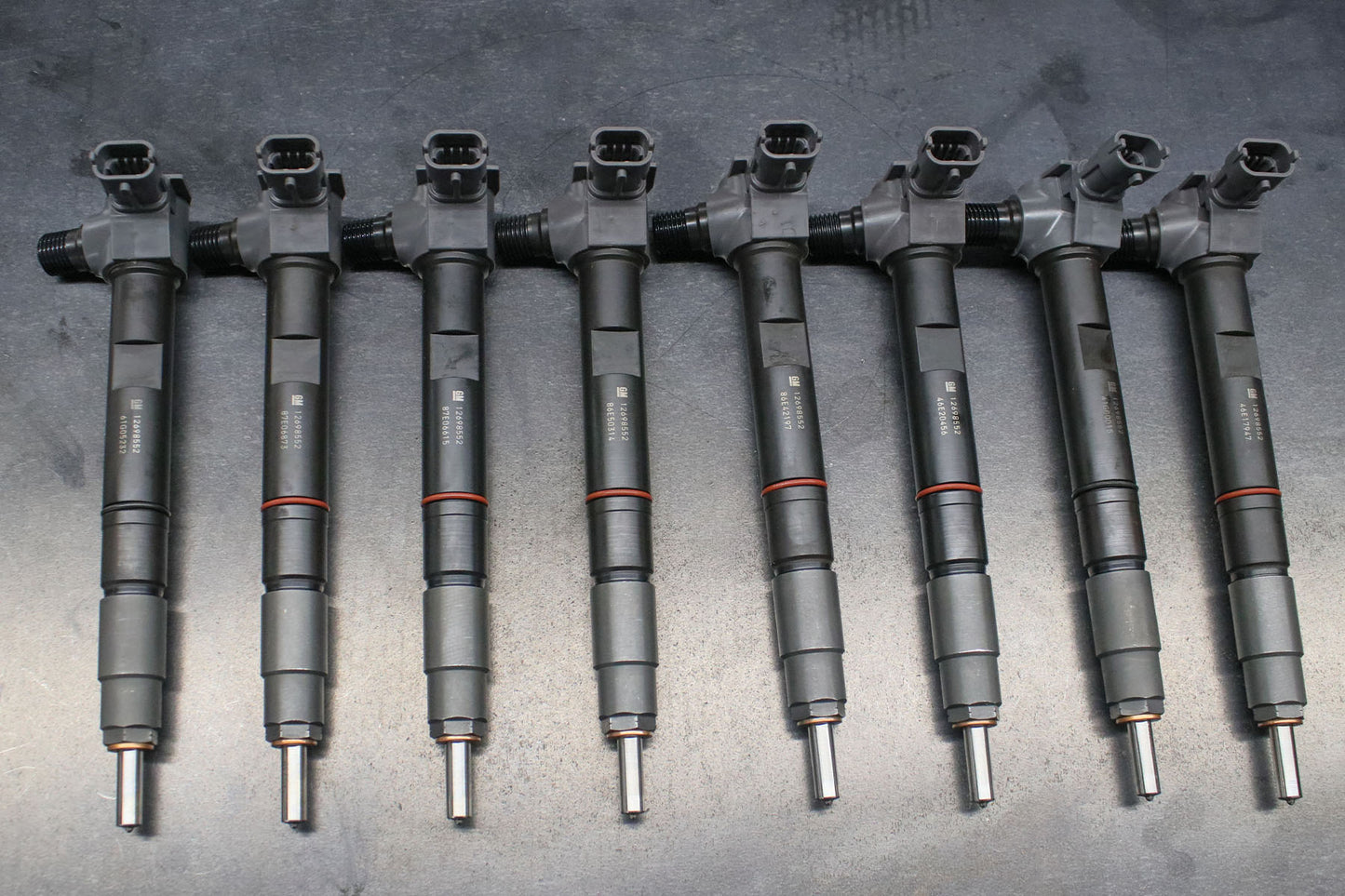 Dynomite Chevy Duramax 17-23 L5P 100% Over Injector Set